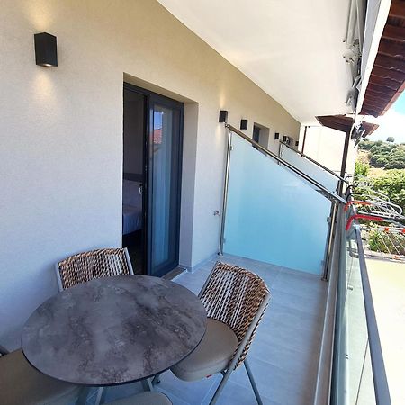 Agnanti-Apartments B Никити Экстерьер фото